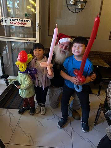 Santa Max is a magnet for kids, even in a restaurant in Ulaanbaatar (2022)